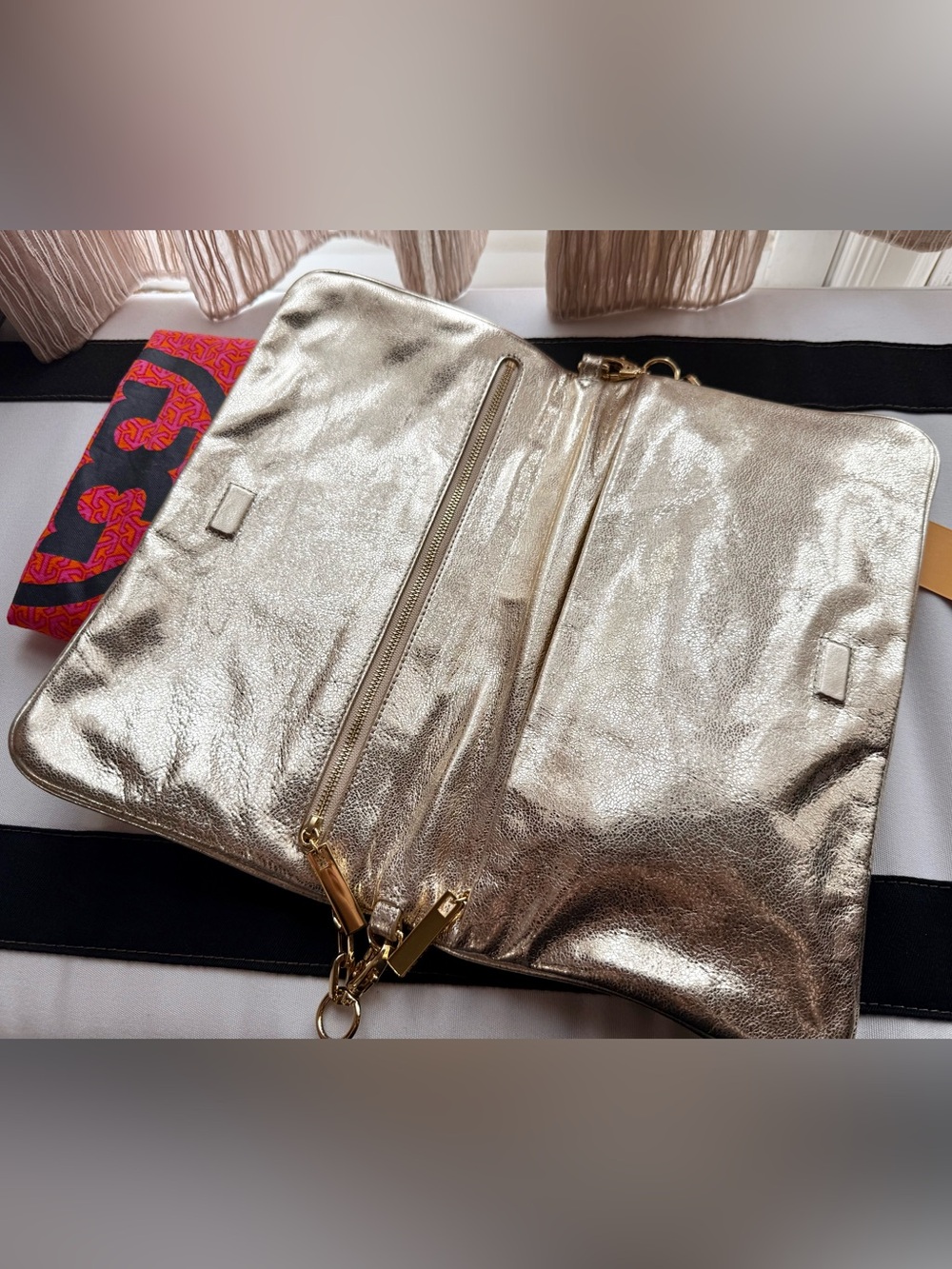 Tory Burch Reva Metallic Gold Leather Shoulder Bag / Clutch w Chain Strap - Picture 6 of 12
